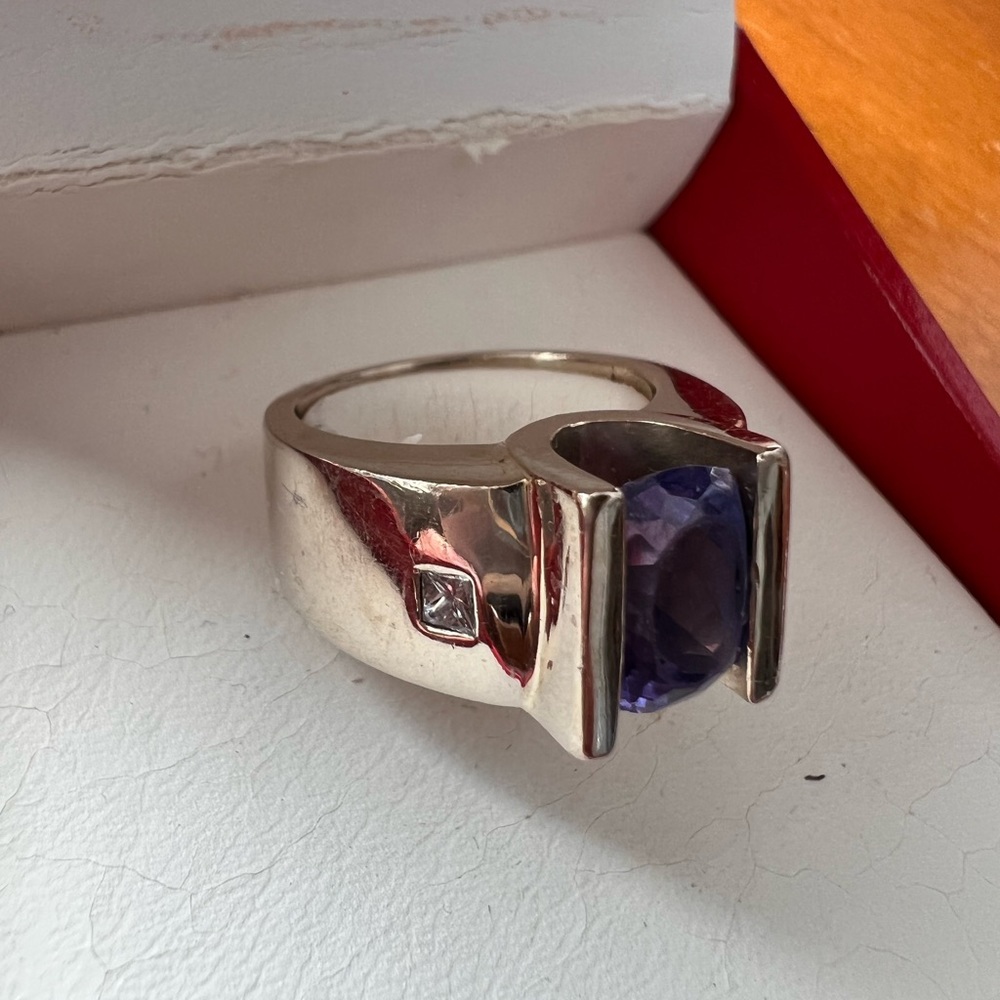 Tanzanite ring with diamond accent - custom made - Picture 2 of 2